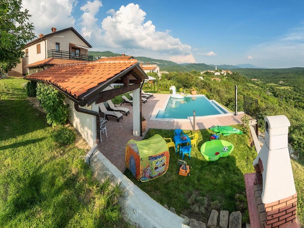 Home Andrea With Infinity Salty Pool Roč Kültér fotó